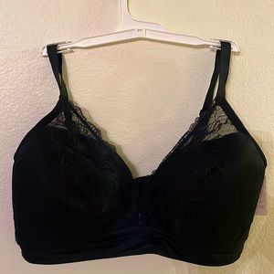 1x black lace bra
